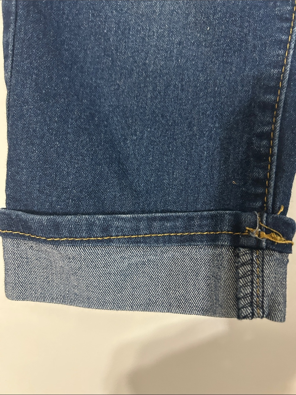 High-Rise Dark Blue Cropped Jeans with Quilted Waist Detail - Picture 7 of 9